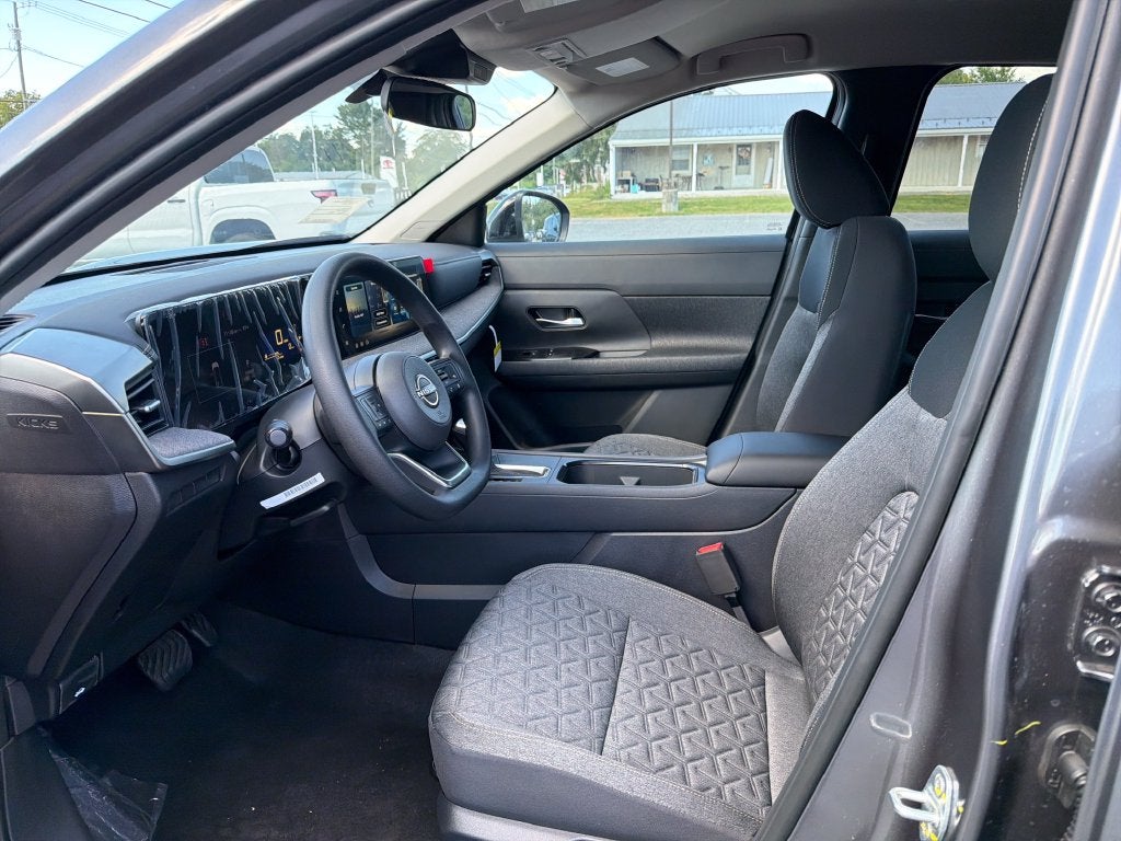 2027 Nissan Kicks SV