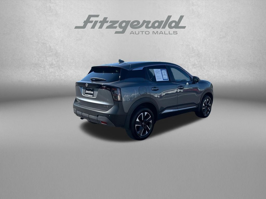 2025 Nissan Kicks SV