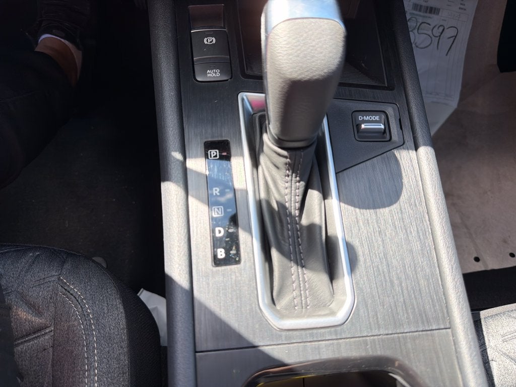 2027 Nissan Kicks SV