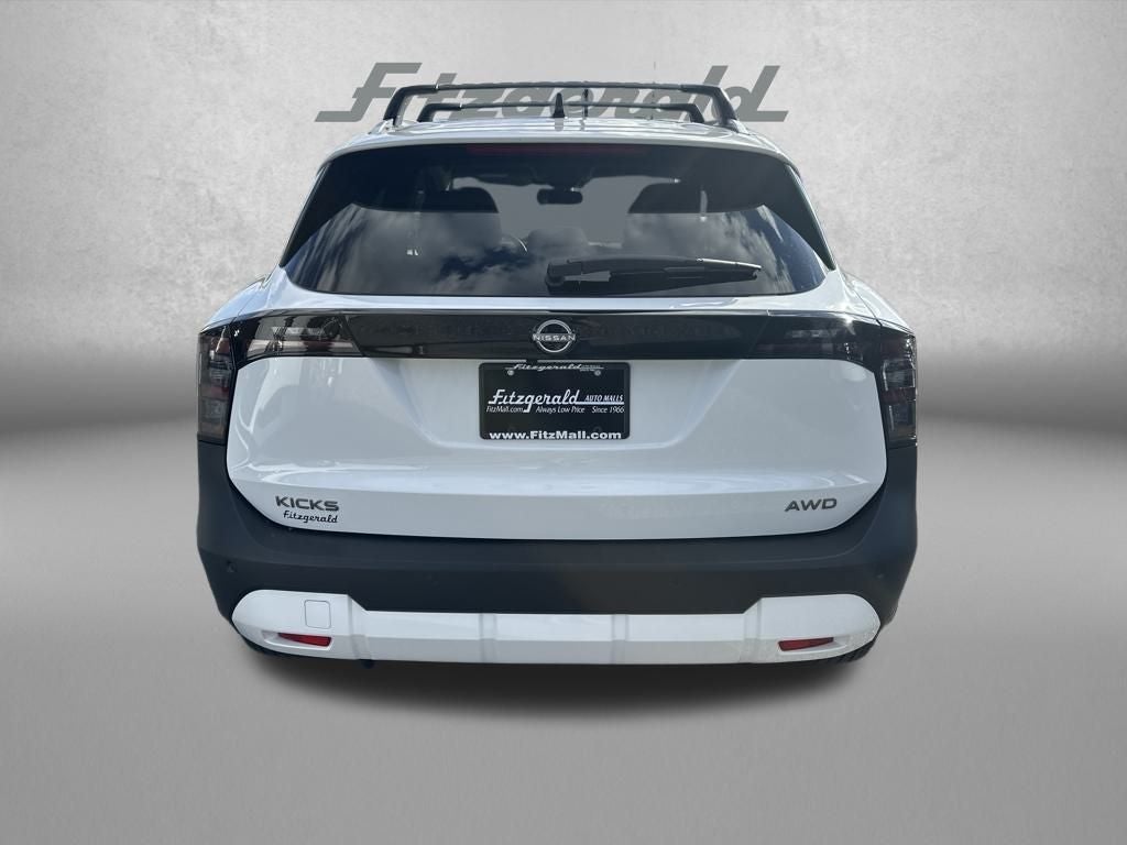 2026 Nissan Kicks SV