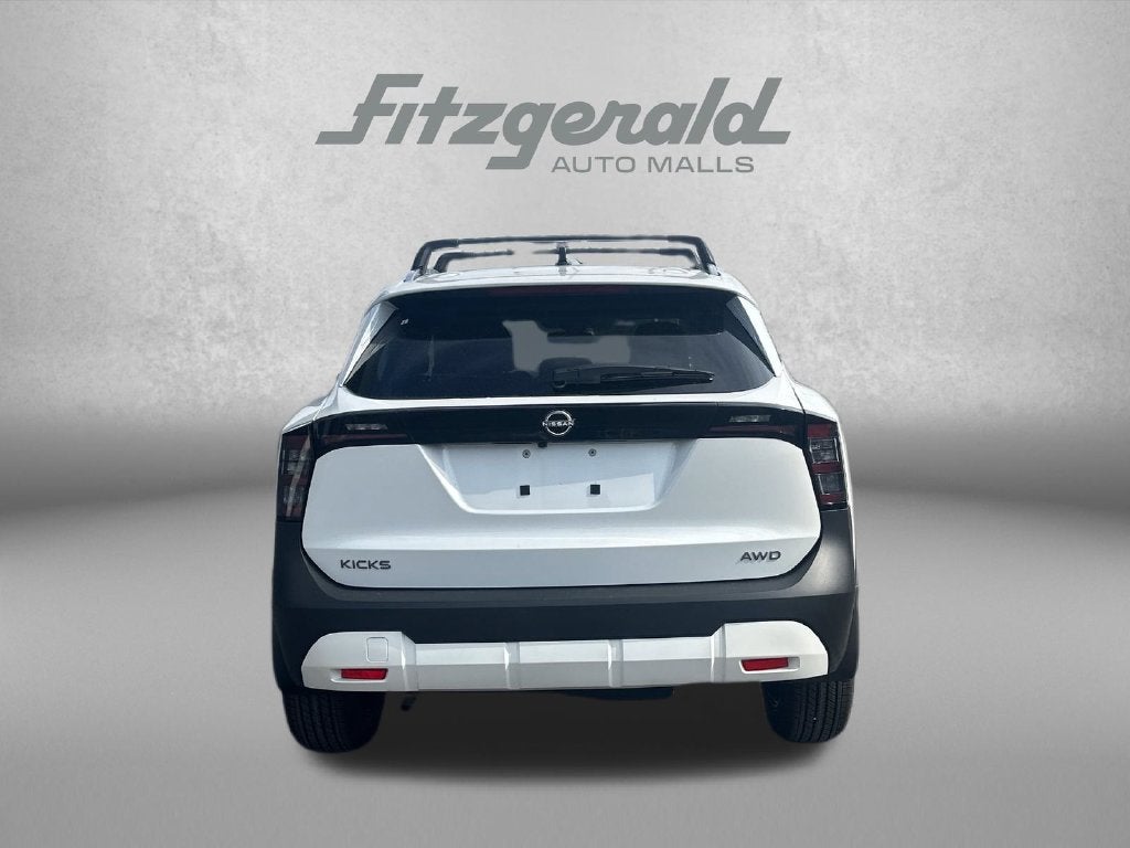 2027 Nissan Kicks SV