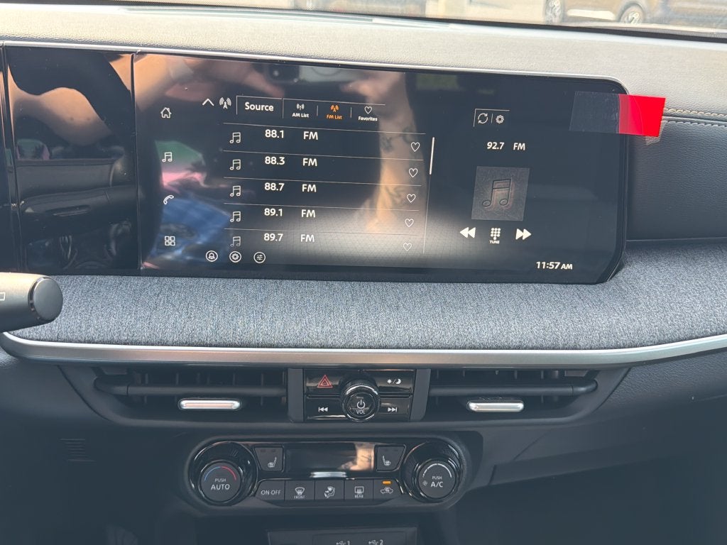 2027 Nissan Kicks SV