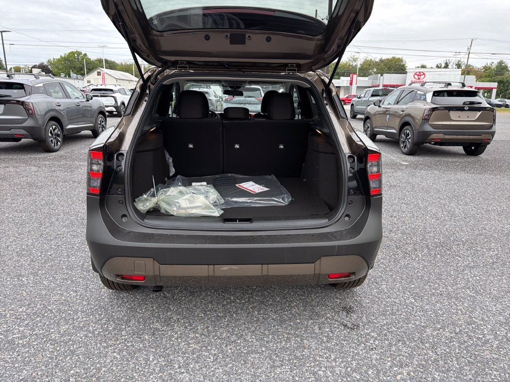 2027 Nissan Kicks SV
