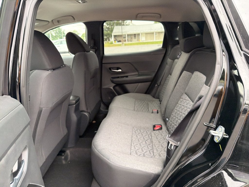 2027 Nissan Kicks SV