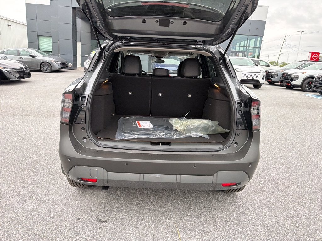 2027 Nissan Kicks SR