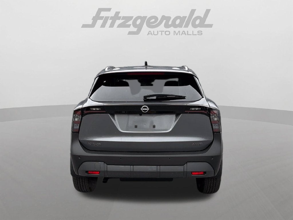 2027 Nissan Kicks SR