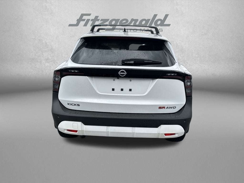 2026 Nissan Kicks SR