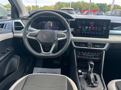 2025 Volkswagen Taos 1.5T SE