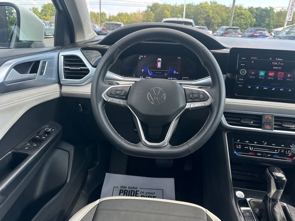 2025 Volkswagen Taos 1.5T SE