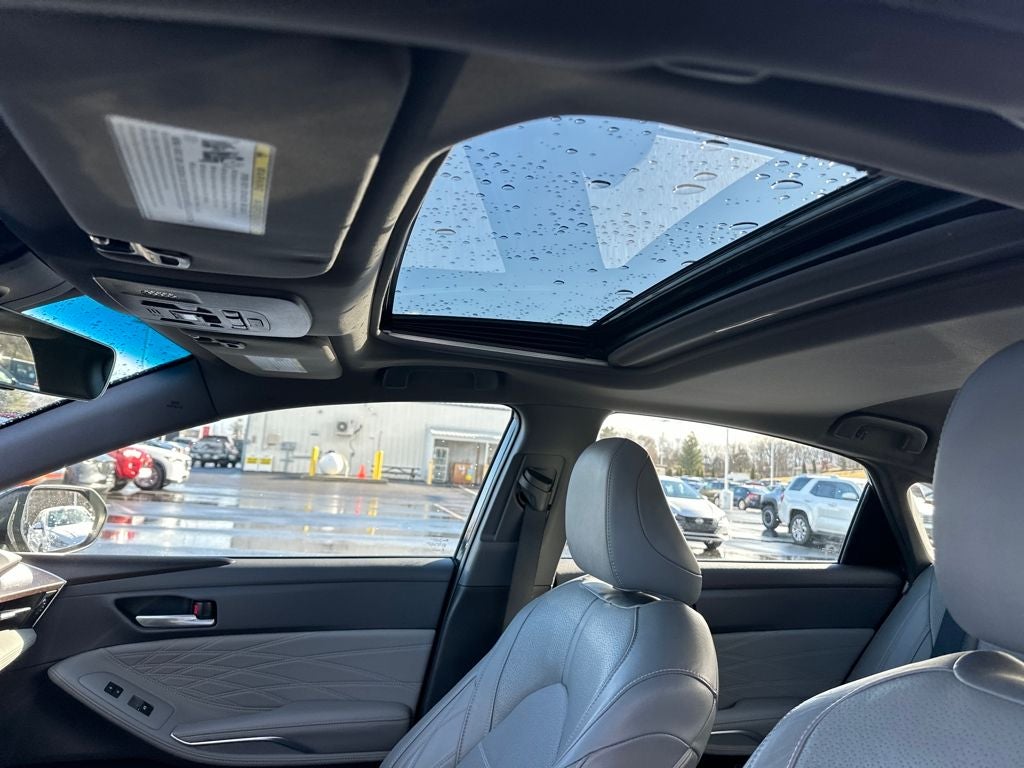 2020 Toyota Avalon Hybrid Limited