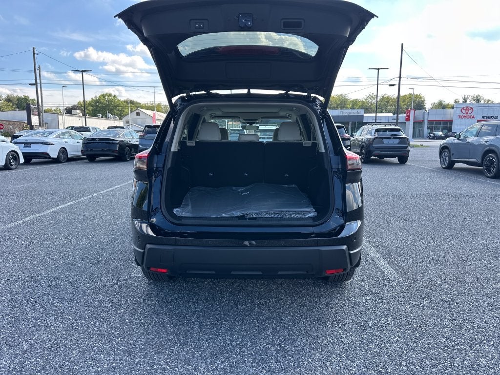 2026 Nissan Rogue Dark Armor™