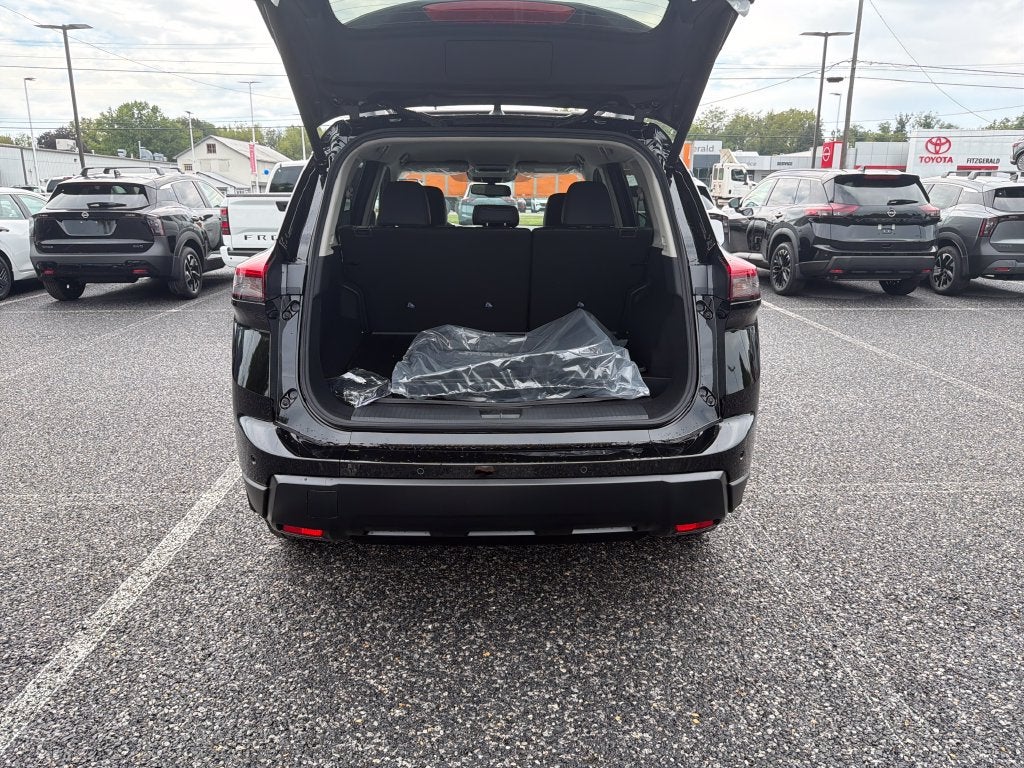 2026 Nissan Rogue Rock Creek®