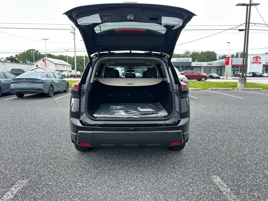 2026 Nissan Rogue Dark Armor™