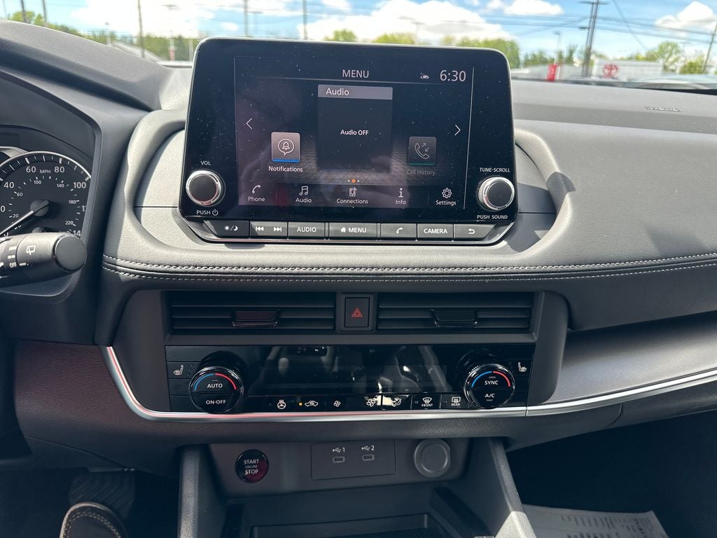 2026 Nissan Rogue SV