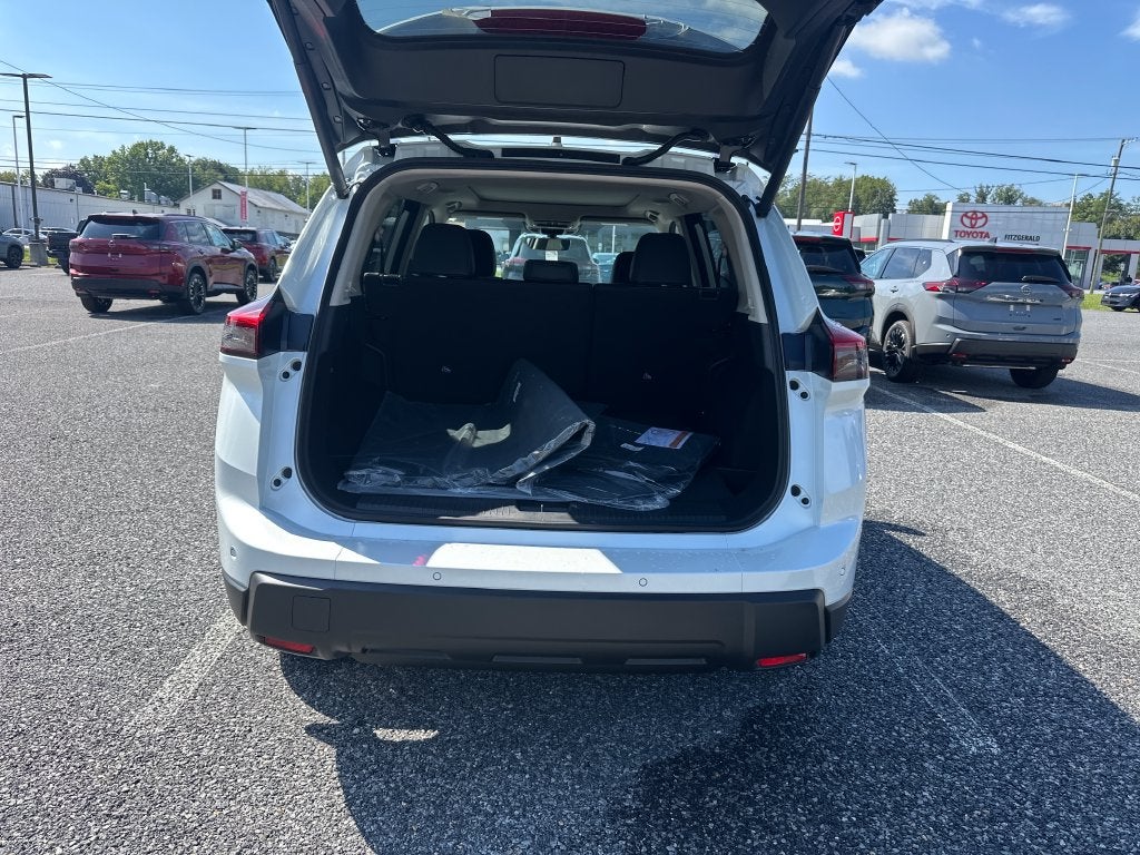2026 Nissan Rogue Dark Armor™