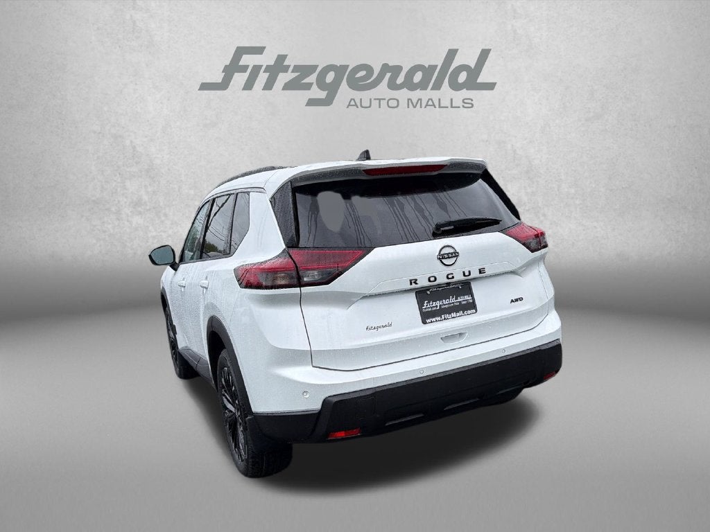 2026 Nissan Rogue Dark Armor™