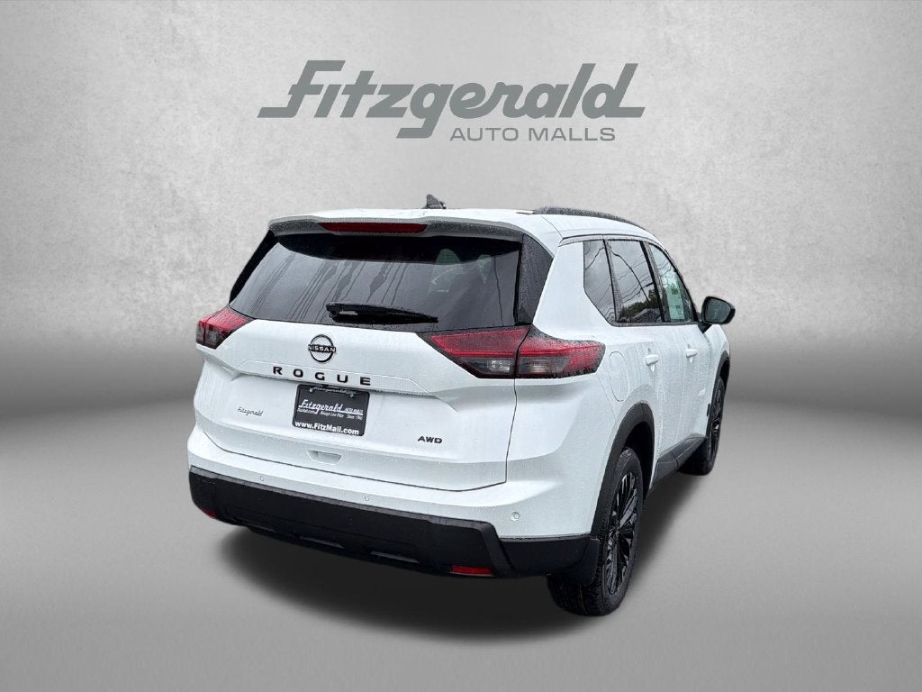 2026 Nissan Rogue Dark Armor™