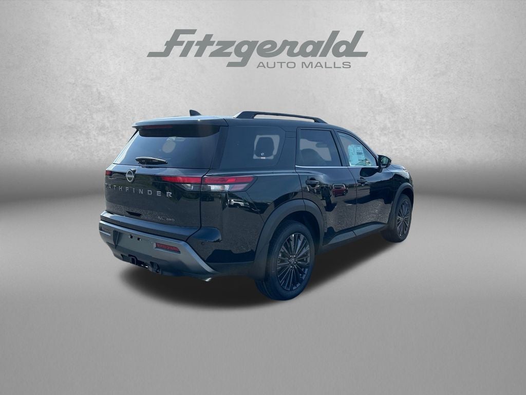 2026 Nissan Pathfinder SL