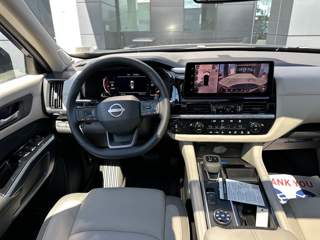 2026 Nissan Pathfinder SL