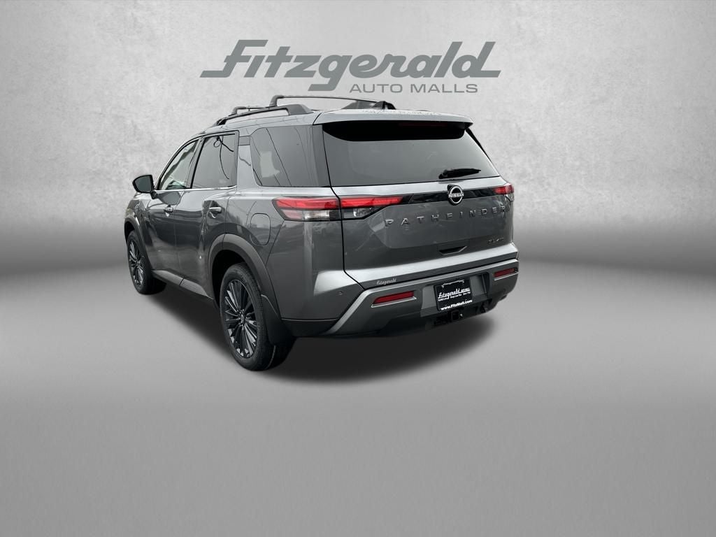 2026 Nissan Pathfinder SL