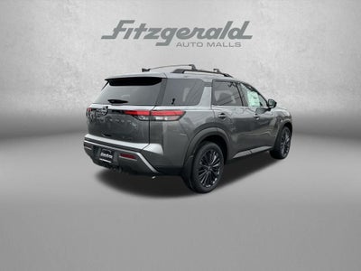 2026 Nissan Pathfinder SL