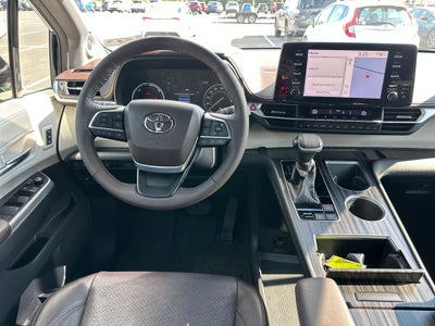 2021 Toyota Sienna Platinum 7 Passenger