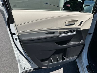 2026 Toyota Sienna Platinum 7 Passenger