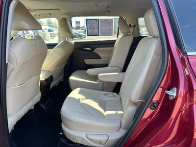 2020 Toyota Highlander Hybrid XLE