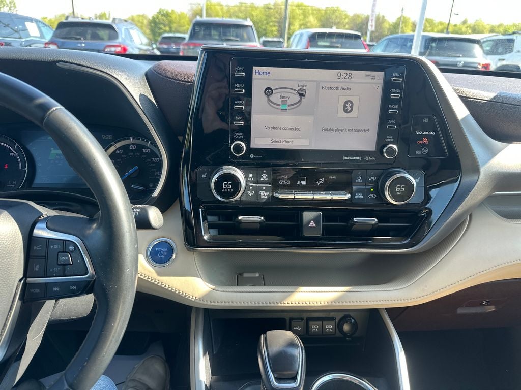 2020 Toyota Highlander Hybrid XLE