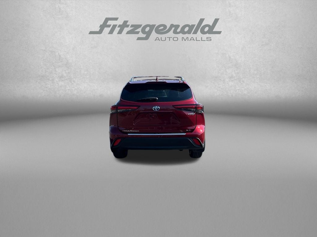 2020 Toyota Highlander Hybrid XLE