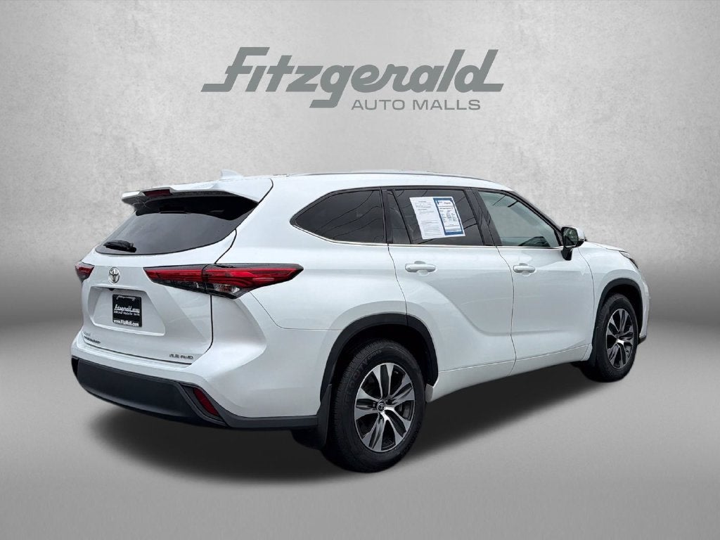 2022 Toyota Highlander XLE