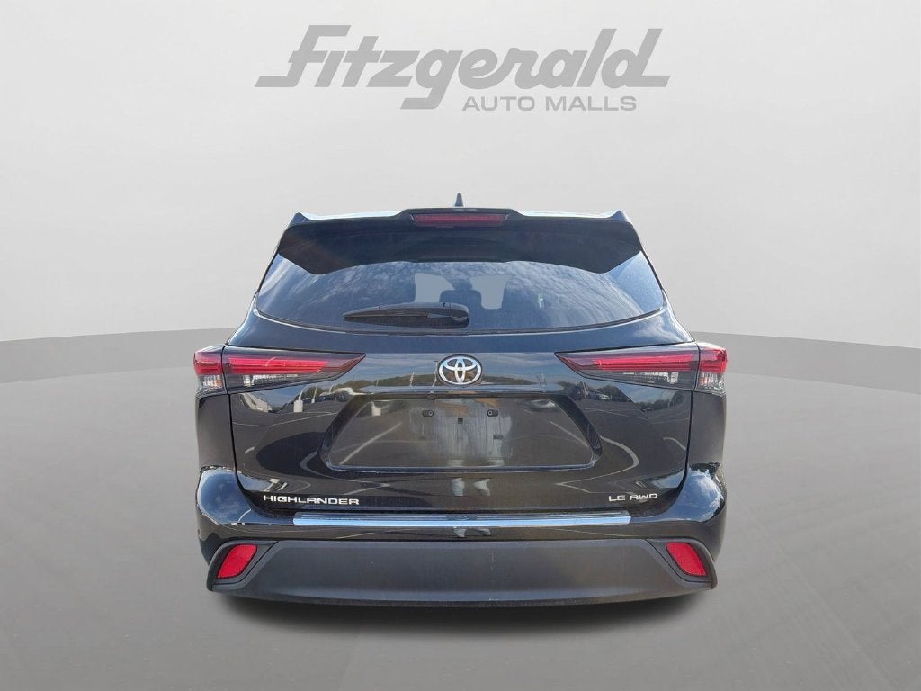 2024 Toyota Highlander LE