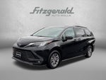 2025 Toyota Sienna XLE 8 Passenger