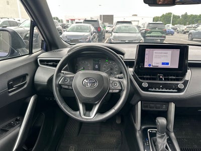 2023 Toyota Corolla Cross Hybrid SE