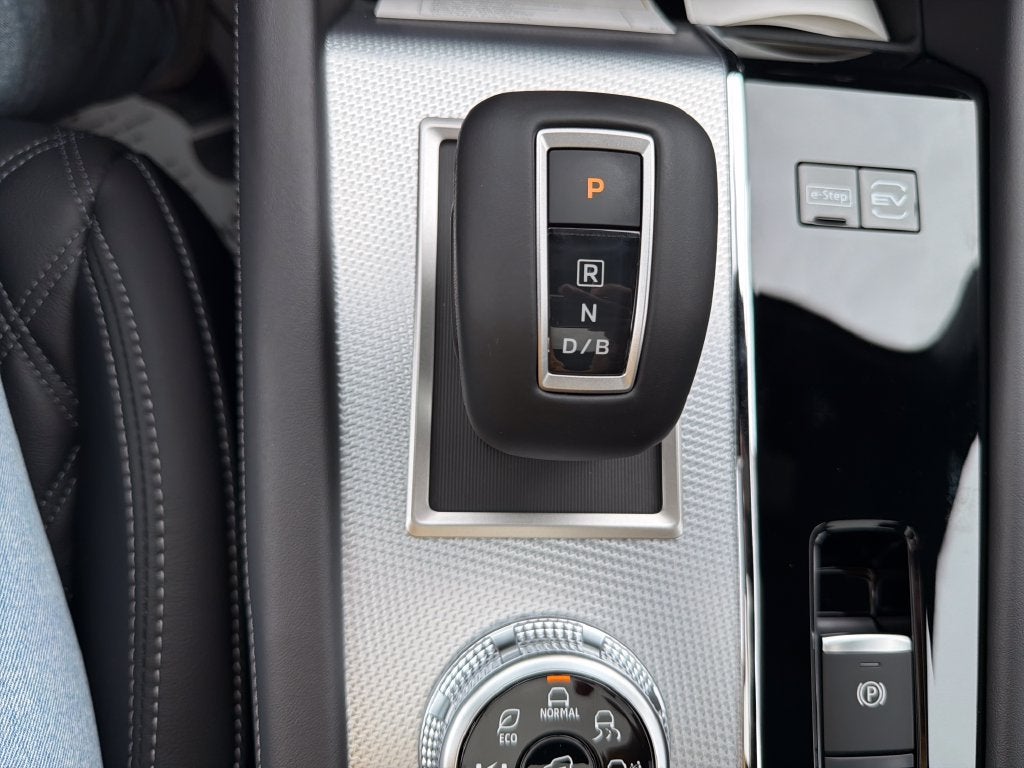 2026 Nissan Rogue Plug-In Hybrid Platinum