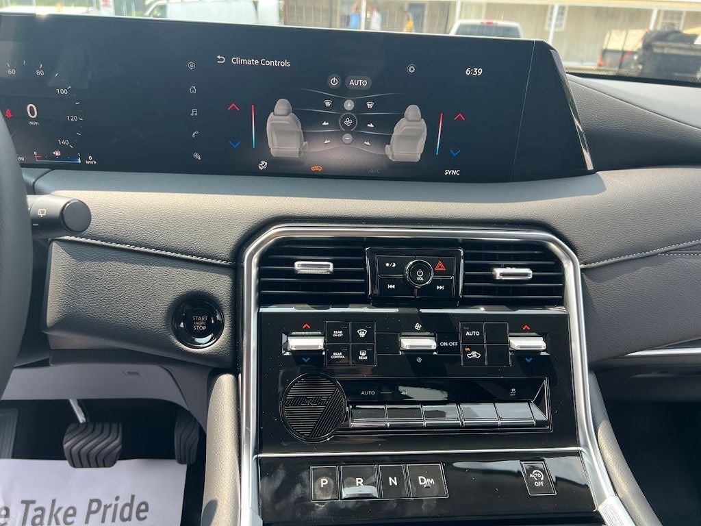 2025 Nissan Armada SV