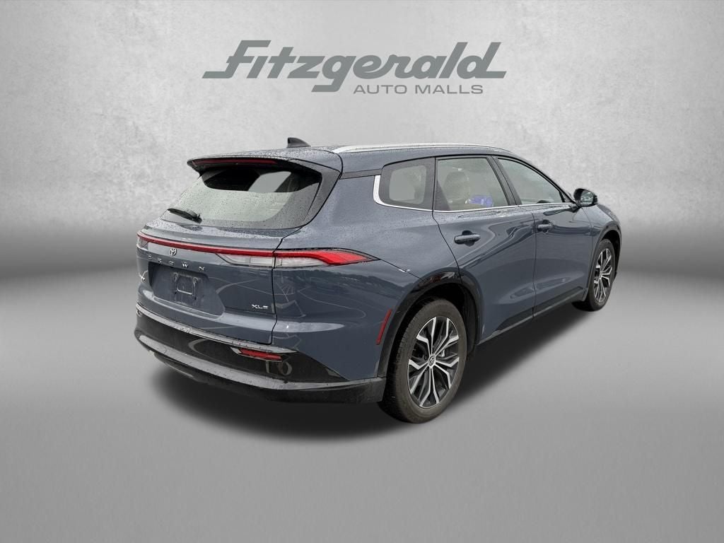 2025 Toyota Crown Signia XLE