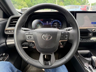 2025 Toyota Crown Signia XLE
