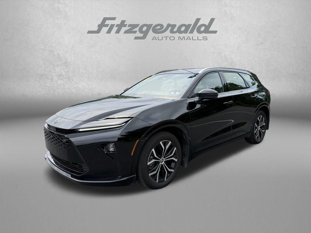 2025 Toyota Crown Signia XLE