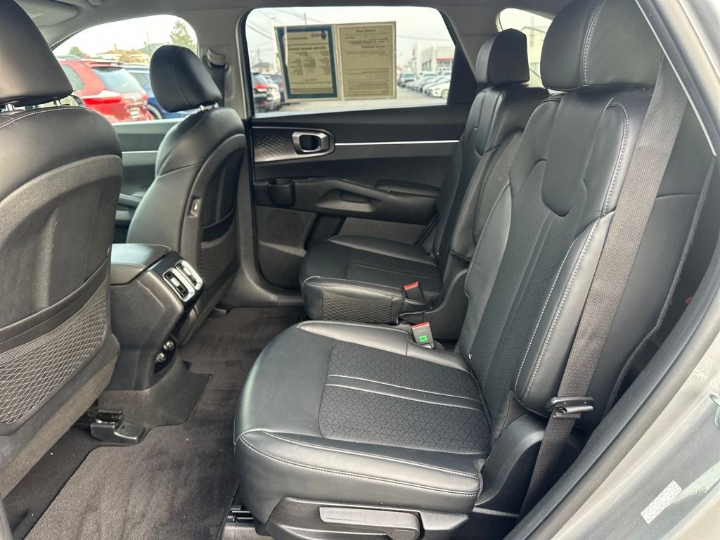 2022 Kia Sorento Hybrid S