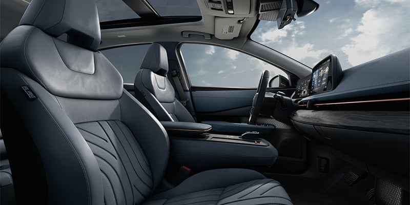 2025 Nissan ARIYA interior